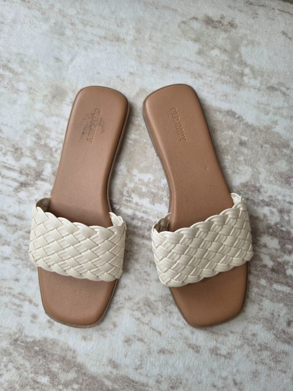 Old Navy Cream Braided Slide Sandals – Size 7